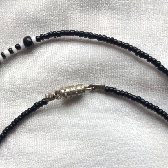 (2/$25) Beaded choker collar necklace black and white - Picture 3 of 4